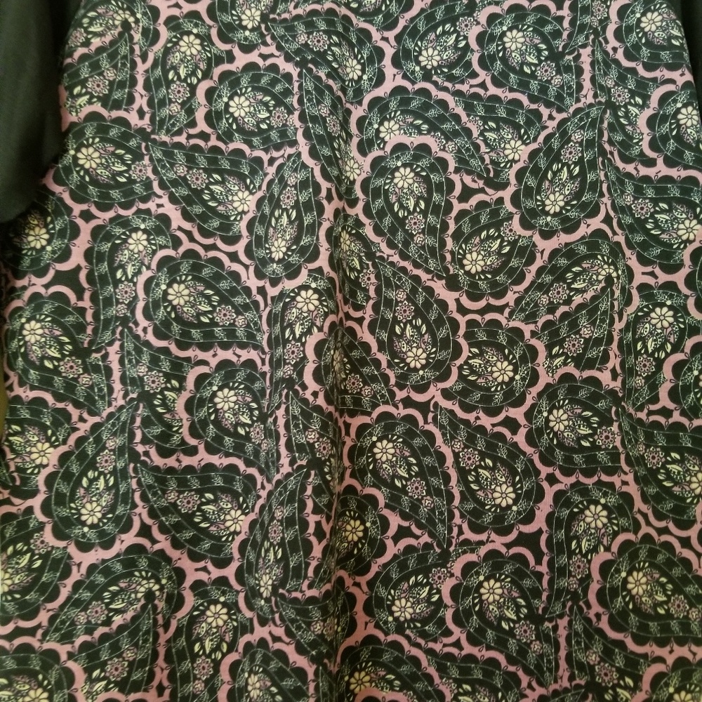 Top - Picture 2 of 4